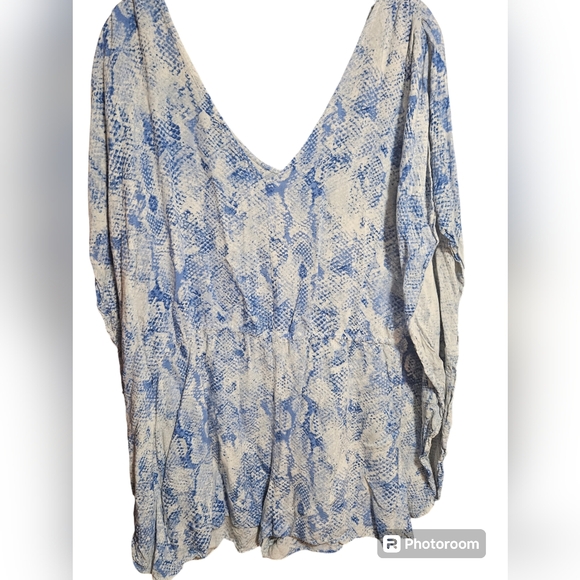 Ark & Co Oversize Snake Skin Print Blouse - Picture 2 of 3